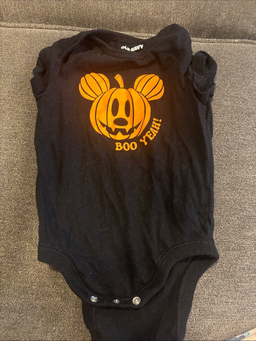 Old Navy Black and Orange Pumpkin Graphic One-Piece Bodysuit - 6-12 months